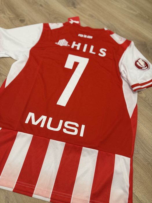 Tricou de fotbal Dinamo Bucuresti Puma marime M Musi 7 Superliga Romaniei