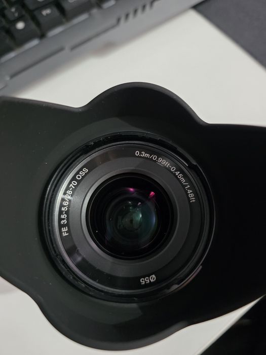 Obiectiv Sony FE 28–70mm F3.5–5.6 OSS – Sony E (Mirrorless)