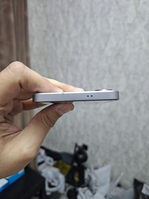 Galaxy S25 plus  256 GB  SnapDragon