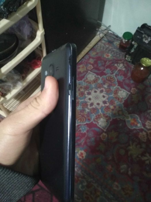 Продаю Samsung j2 prime