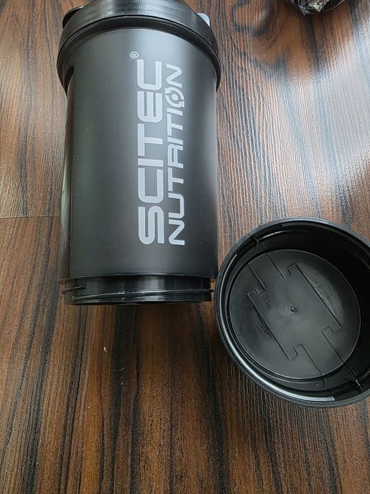 Шейкъри - 700 и 500 мл