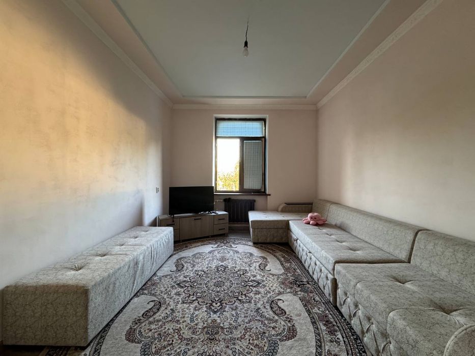 3 хонали квартира Лабзак + балкон 2*7 Кирпич