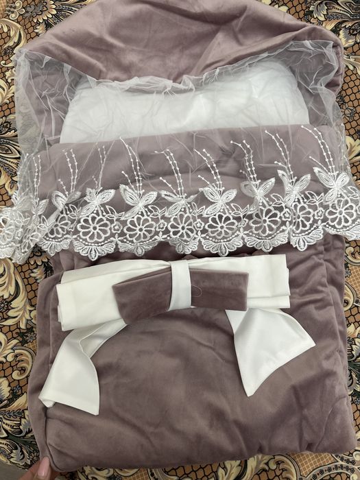 Продам конверт на выписку