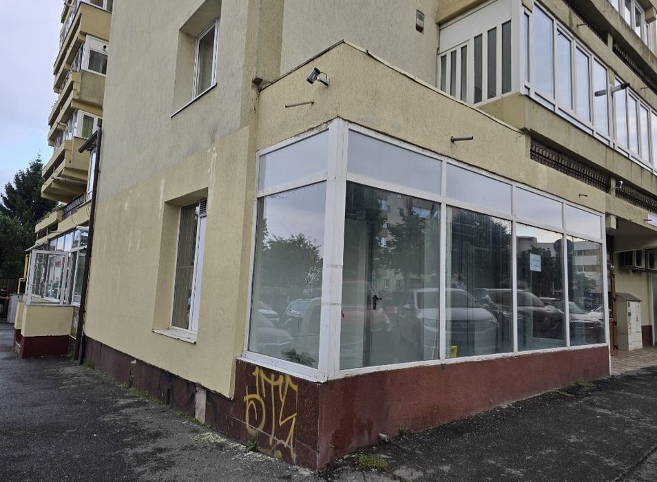 De închiriat spațiu comercial/birouri