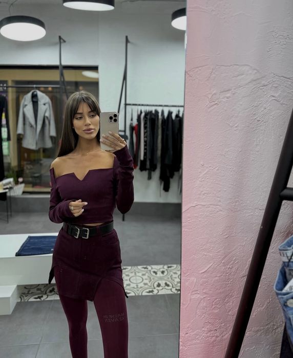 Къс топ с дълъг ръкав на Affect Plovdiv