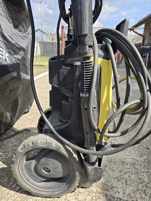 Stație cu presiune Karcher