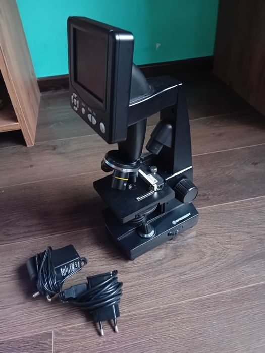 Bresser Microscop digital  LCD, 5MP