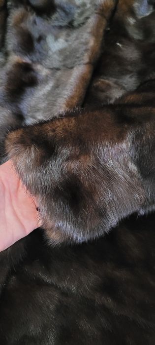 Продам норковую шубу