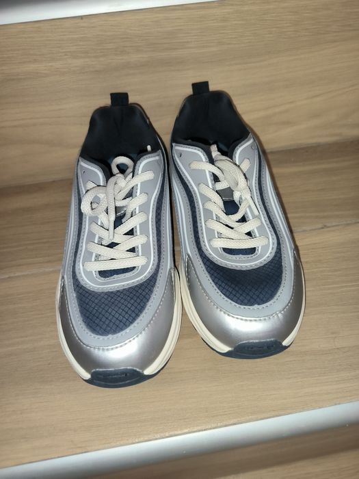 Vand incaltaminte de baieti, Zara,, marimea 35
