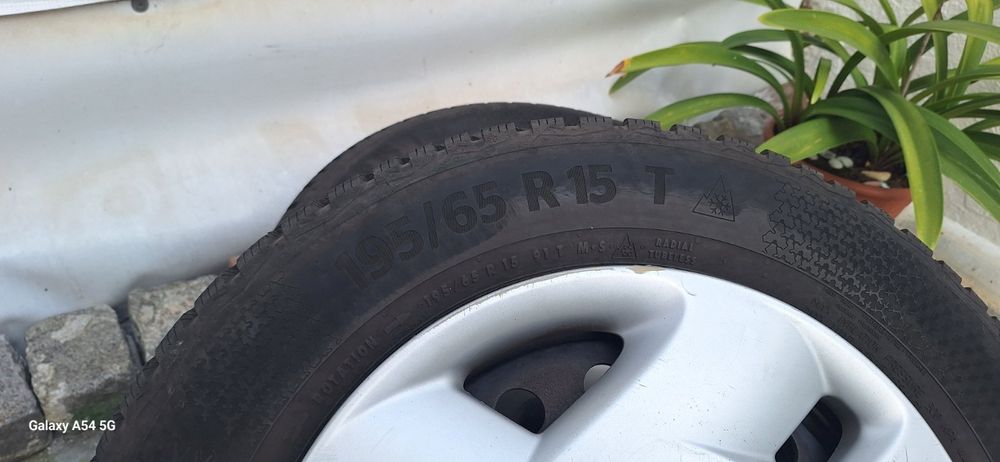 Зимни гуми с джанти  195/65/15