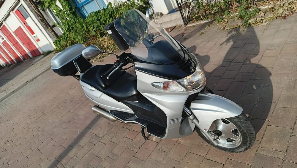 Maxiscuter Burgman 250