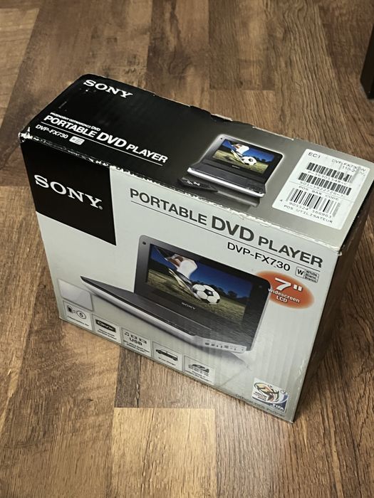 DVD player portabil Sony DVP-FX730