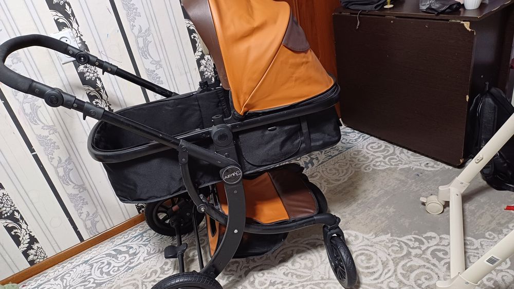 Коляска детская универсальна