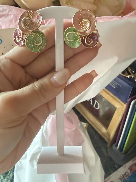 Стойка для сережек ( футляр серьги )