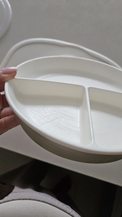 Twistshake чиния с подложка и капак 6+ месеца