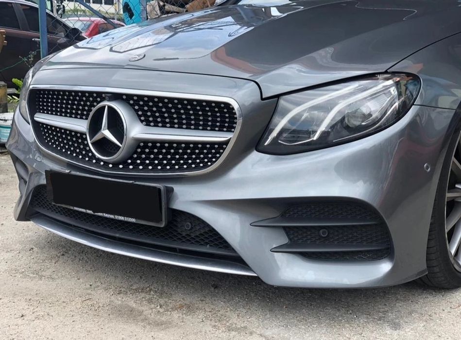 W213 AMG Line предна броня решетка лайсни