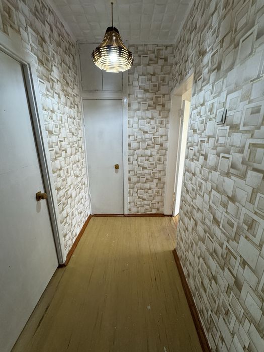 2 xonalik kvartira sotiladi
