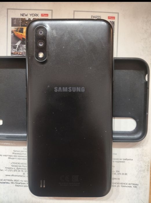 Продам телефон Самсунг А01