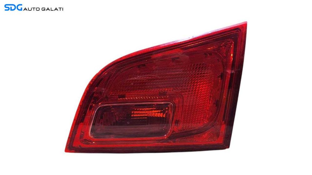 Stop Lampa Tripla Dreapta de pe Haion Portbagaj Opel Astra J Combi Break Caravan 2009 - 2016 Cod 13282247 13282249 13314053 13314055 [L7969]