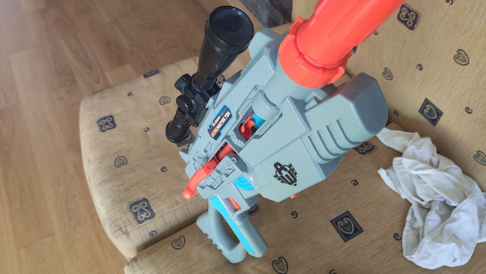 Игрушечное снайперское ружье