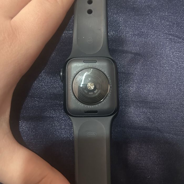 Apple Watch SE , срочно