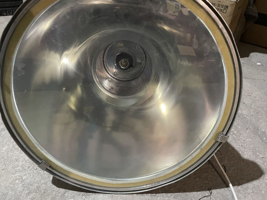 Инфустриални лампи