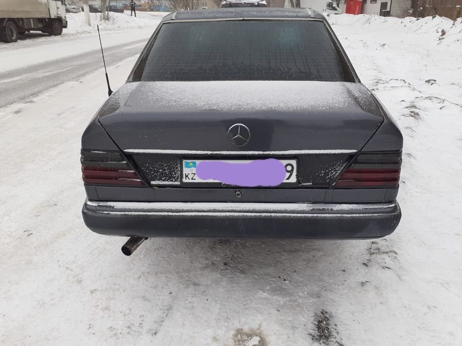 Продам машину мер 124