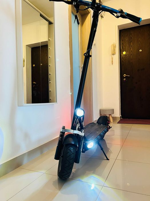 Trotinetă Speedxman 10 800W, Viteza 45 Km/h, baterie LG,  Roti 10"