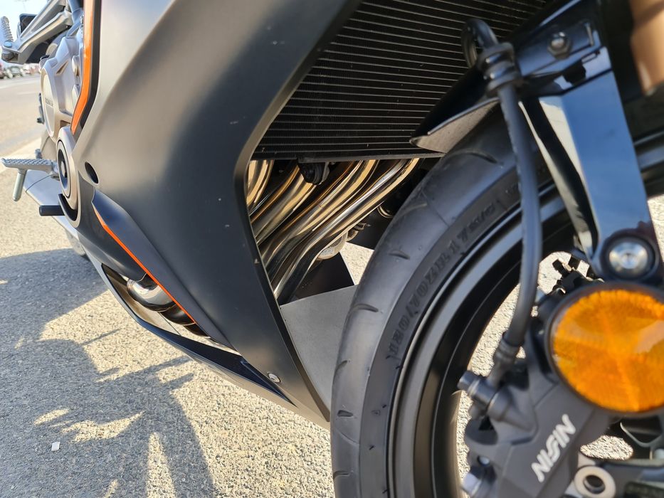 Vand Honda CBR 650R 2023 ca noua  2600km