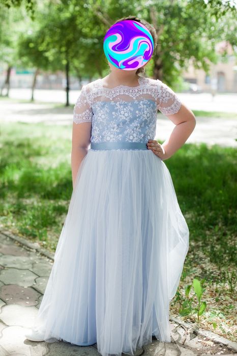 Шикарное платье на праздник.