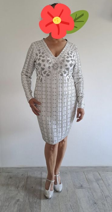 Rochie elegantă nouă, cu etichetă