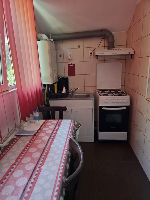 Inchiriez apartament Stefanestii de Jos