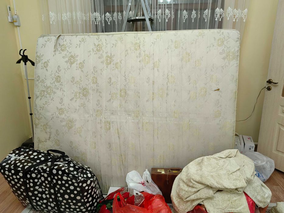 Матрас 200/160 б/у  рабочий