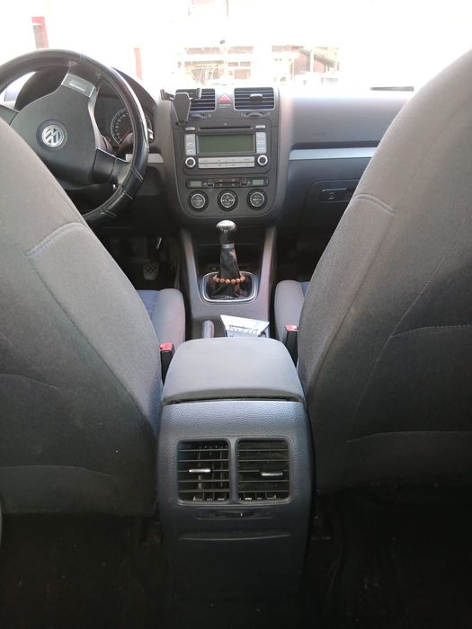 Vânzare urgentă mașinuță Volkswagen Golf (2008)