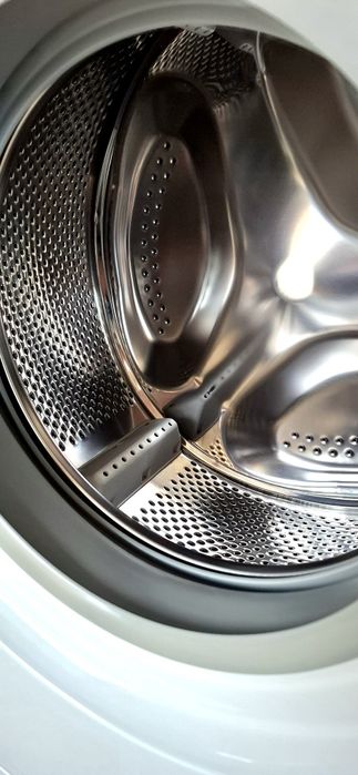 Страхотна пералня Indesit IWSC5105