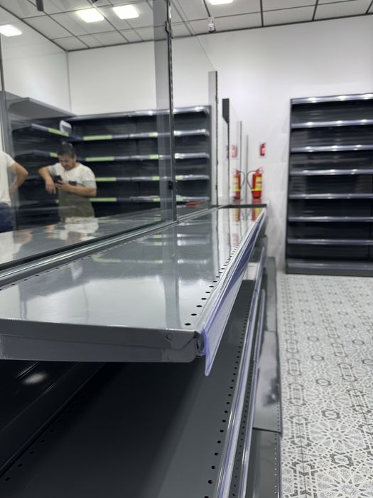 Металлическая полка, Стеллажи, торговые стеллажи, витрина,прилваки.