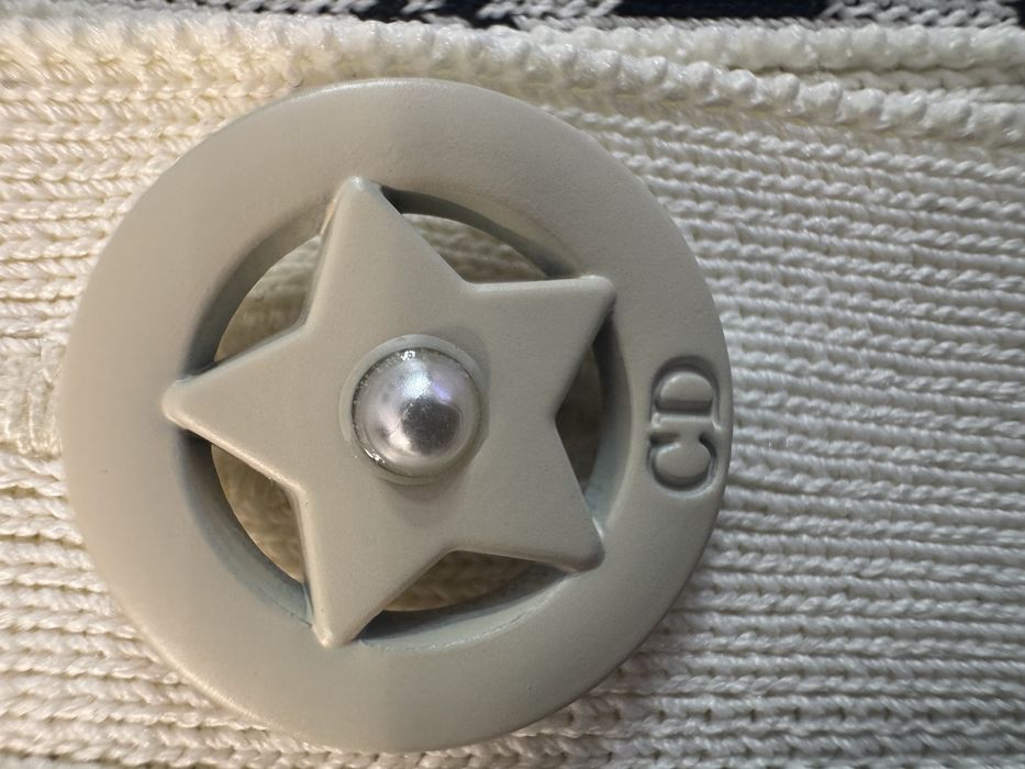 Dior-Оригинална чисто нова дамска жилетка S размер