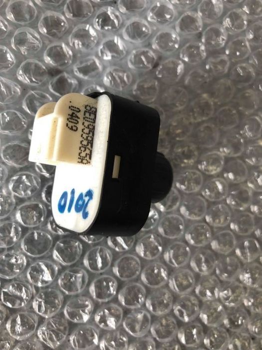 buton reglaj oglinzi audi a3 b6 2010