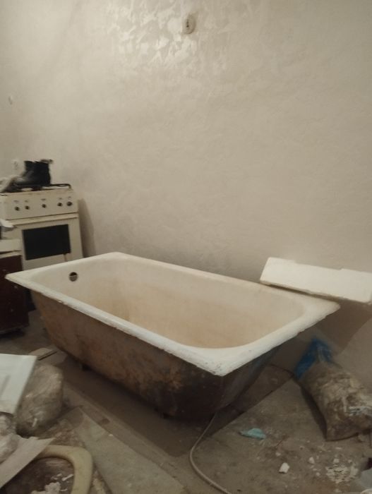 Vanna sotiladi xolati oʻrtacha yaxshi ishlaydi butun narxi 600ming