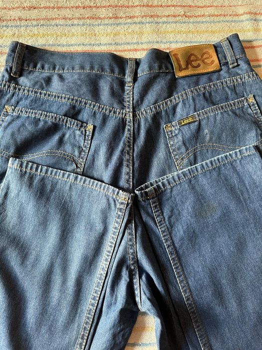 Джинсы фирменные