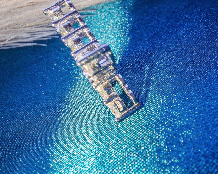 Pandantiv cruce cu moissanite