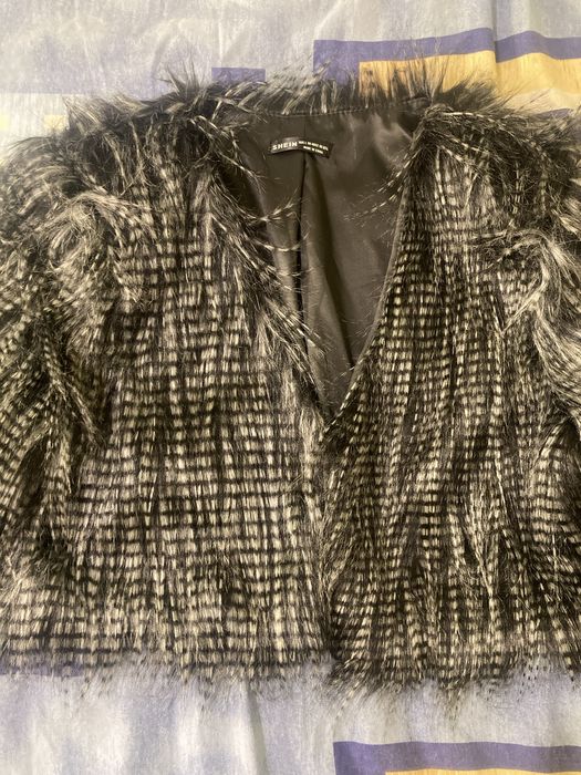 Късо палто с косъм