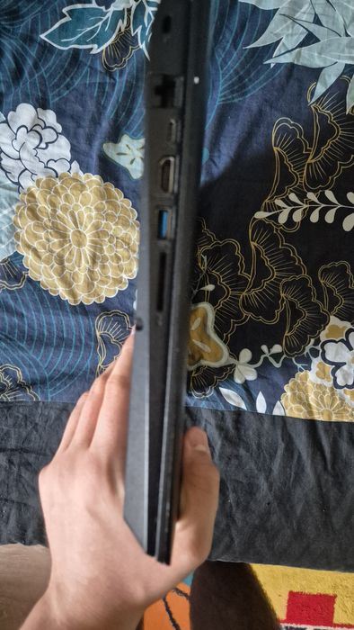 Laptop Acer Nitro 5 (cu defecte)