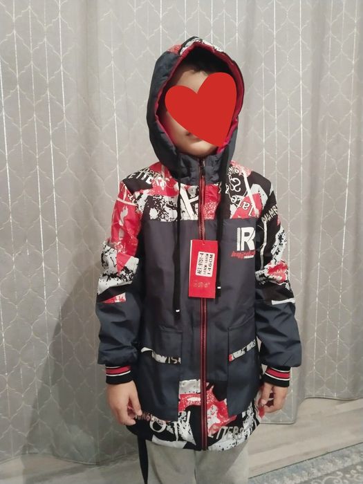 Продам куртку на мальчика