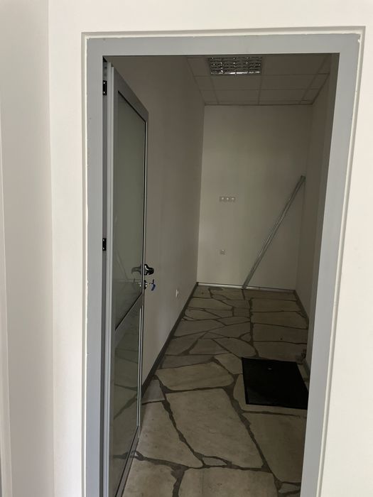 Дава се под наем Магазин в София, Гео Милев - 74 кв.м за 750 € - Снимка #4