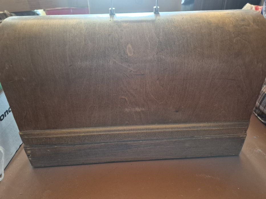 Продаётся швейная машинка