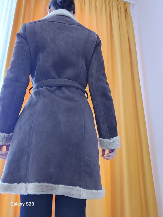 Palton(Cojoc) maro din blană naturală de miel