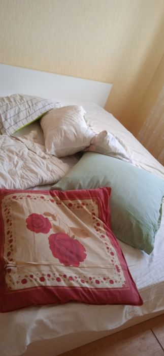 Подушки, б/у, даром