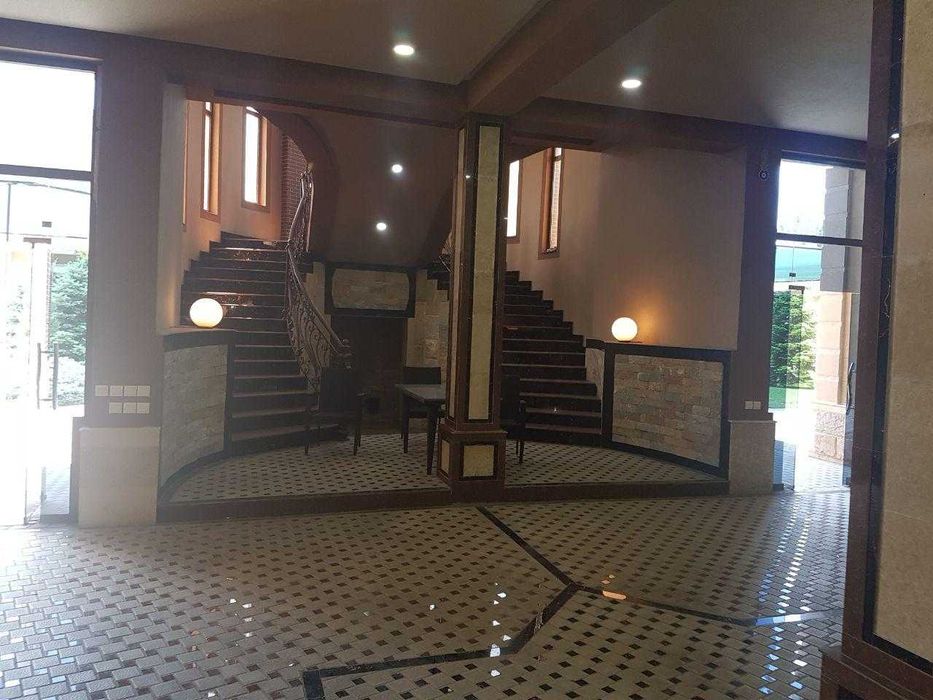 Центр Луначарского ул.Узумзар, санатория Турон 12 сот. 4 ур. 22 комнат