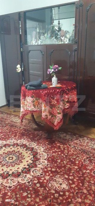 Casa de vanzare, cu 3 camere, 138 mp, zona Calea Domneasca